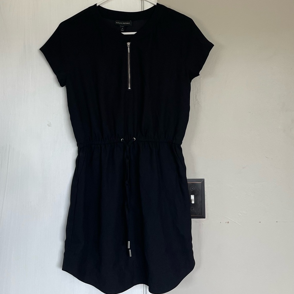 Banana Republic Black Petite Zip-Up Blouse